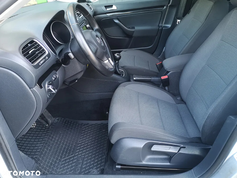 Volkswagen Golf VI 1.6 TDI Comfortline - 18