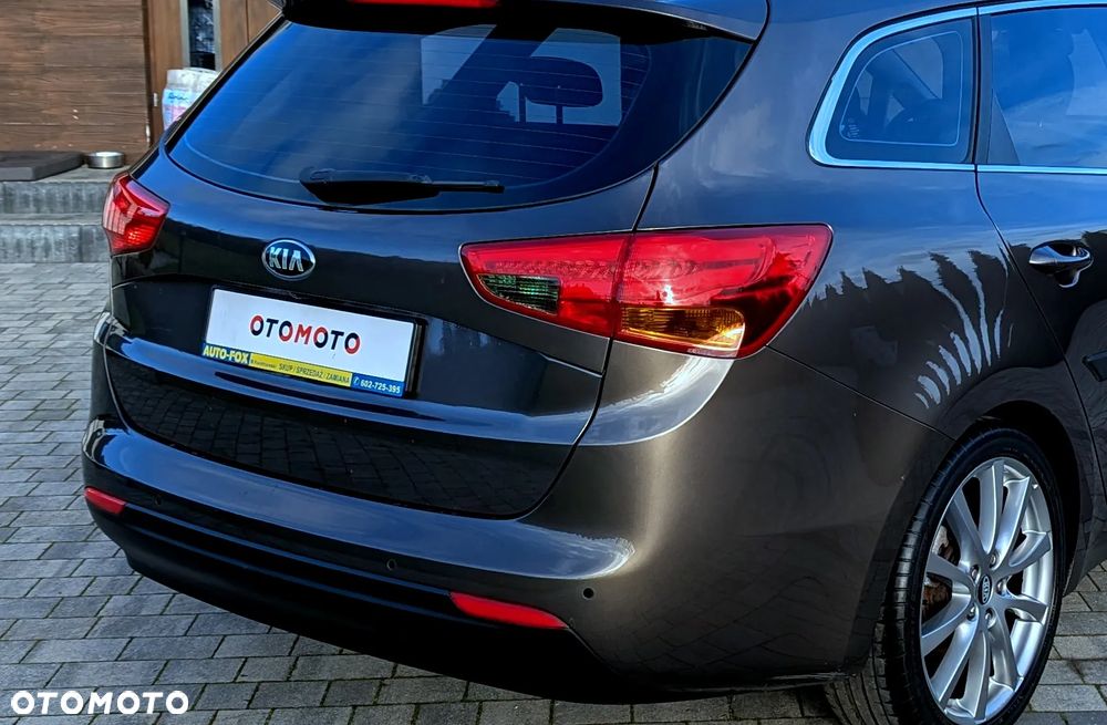 Kia Ceed 1.6 GDI ISG Dream-Team Edition - 29