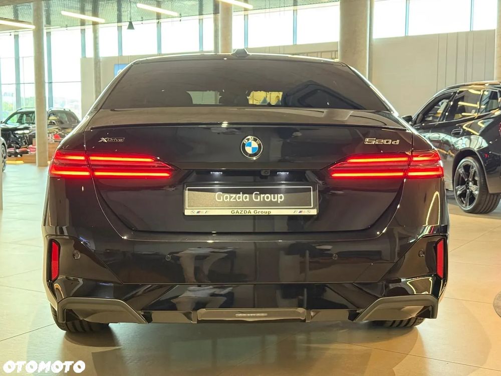 BMW Seria 5 520d xDrive mHEV M Sport - 6