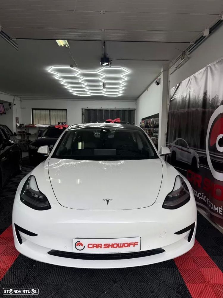 Tesla Model 3 Long Range Tração Traseira - 3