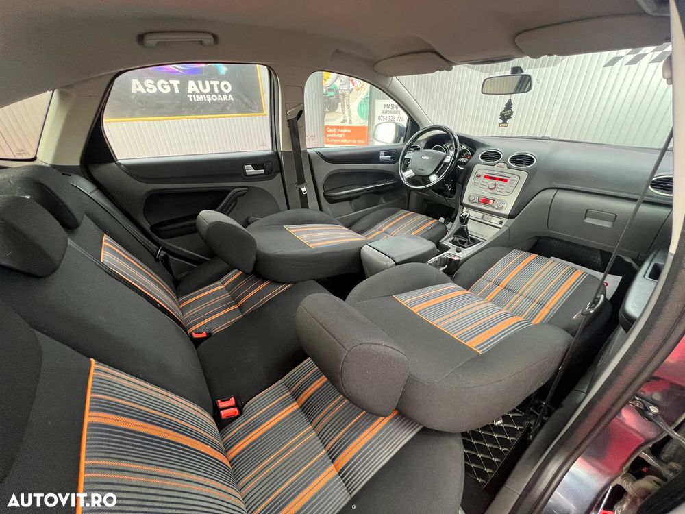 Ford Focus - 16