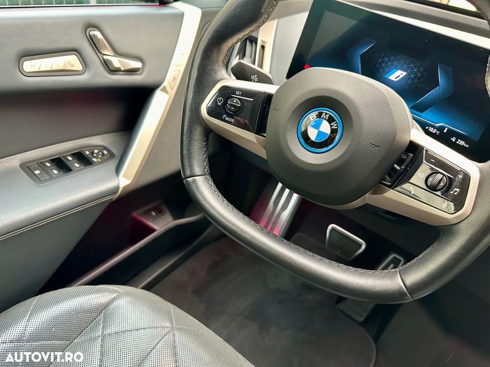 BMW iX xDrive40 - 4