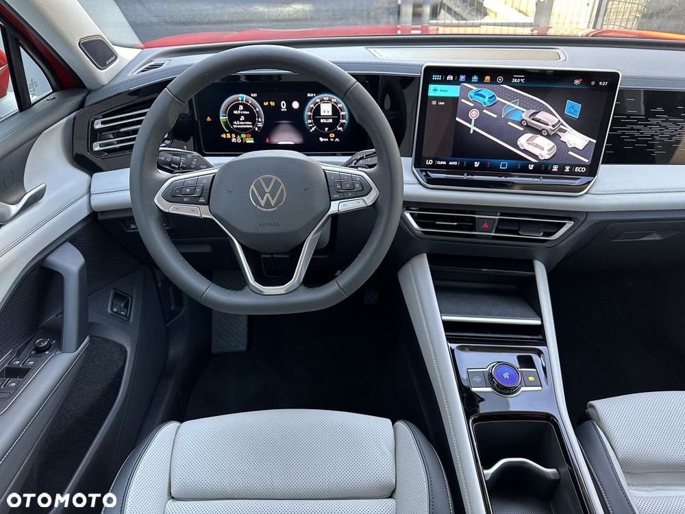 Volkswagen Tiguan - 28