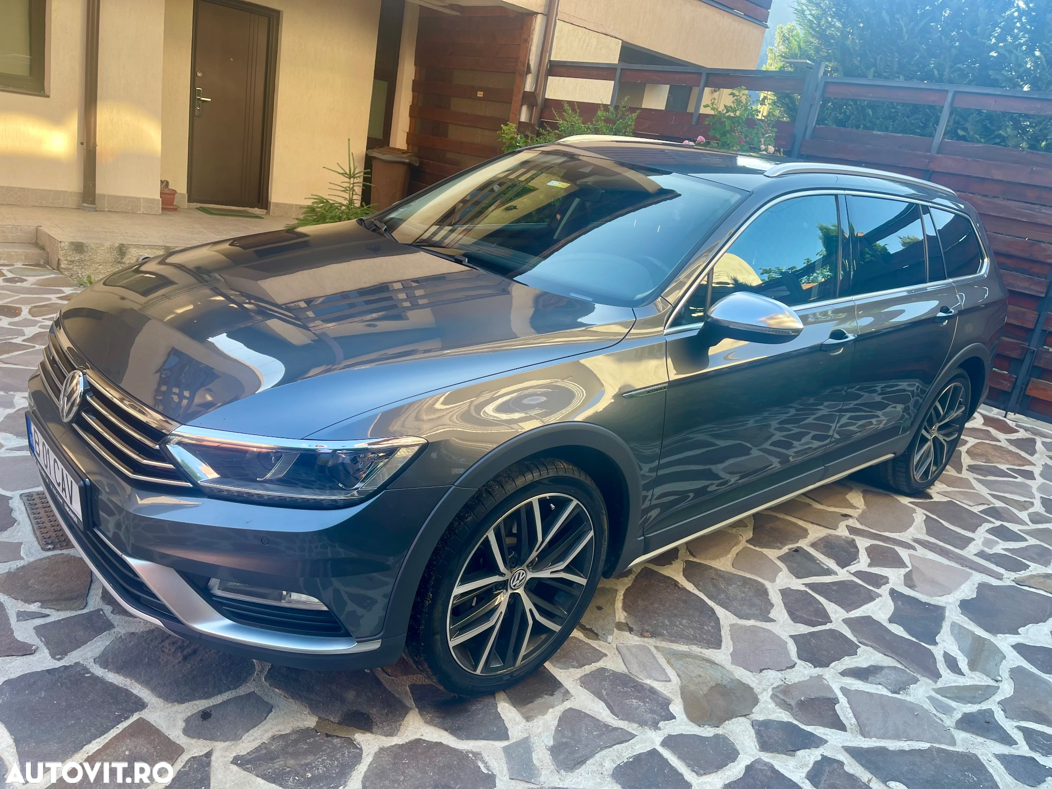 Volkswagen Passat Alltrack 2.0 biTDI 4Mot DSG - 2