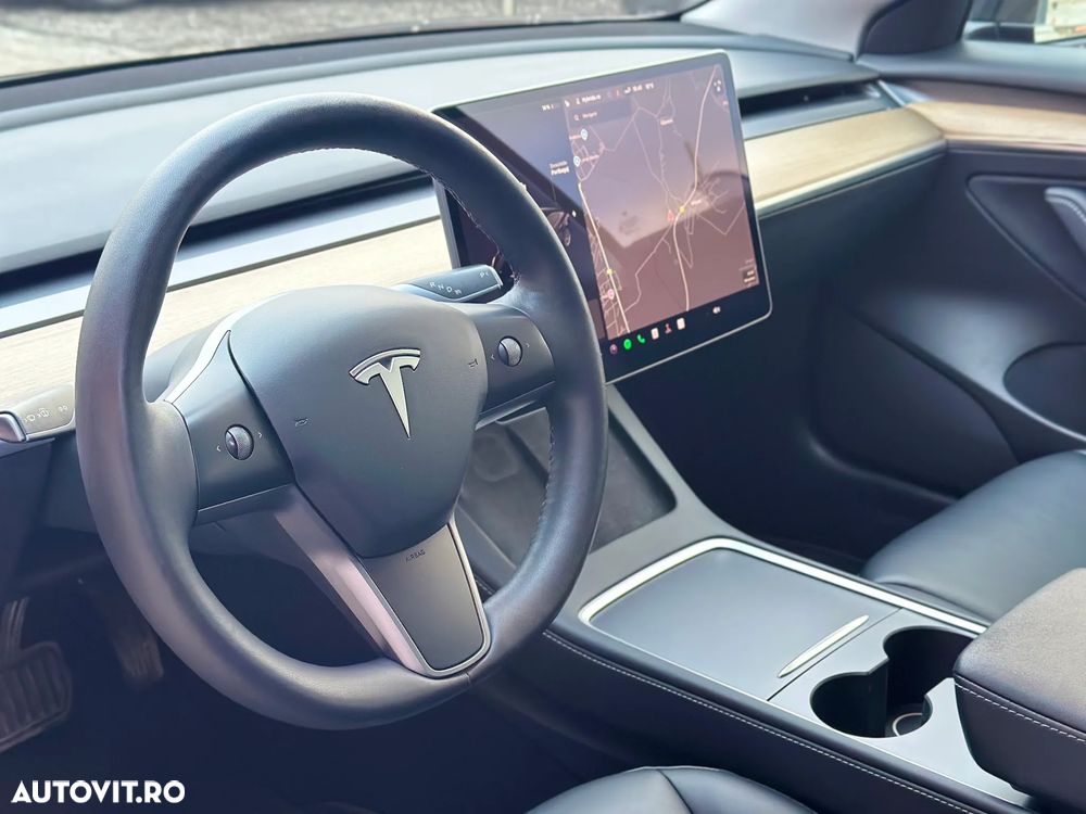 Tesla Model 3 Langstreckenbatterie Allradantrieb Dual Motor - 13