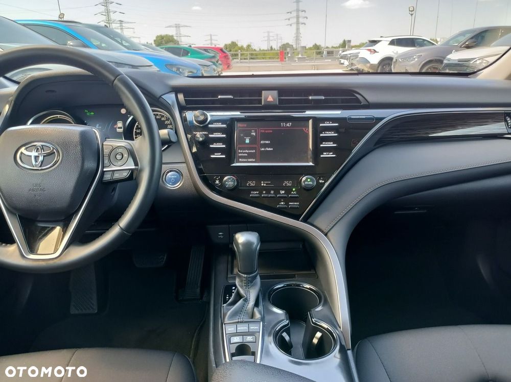 Toyota Camry 2.5 Hybrid Comfort CVT - 21