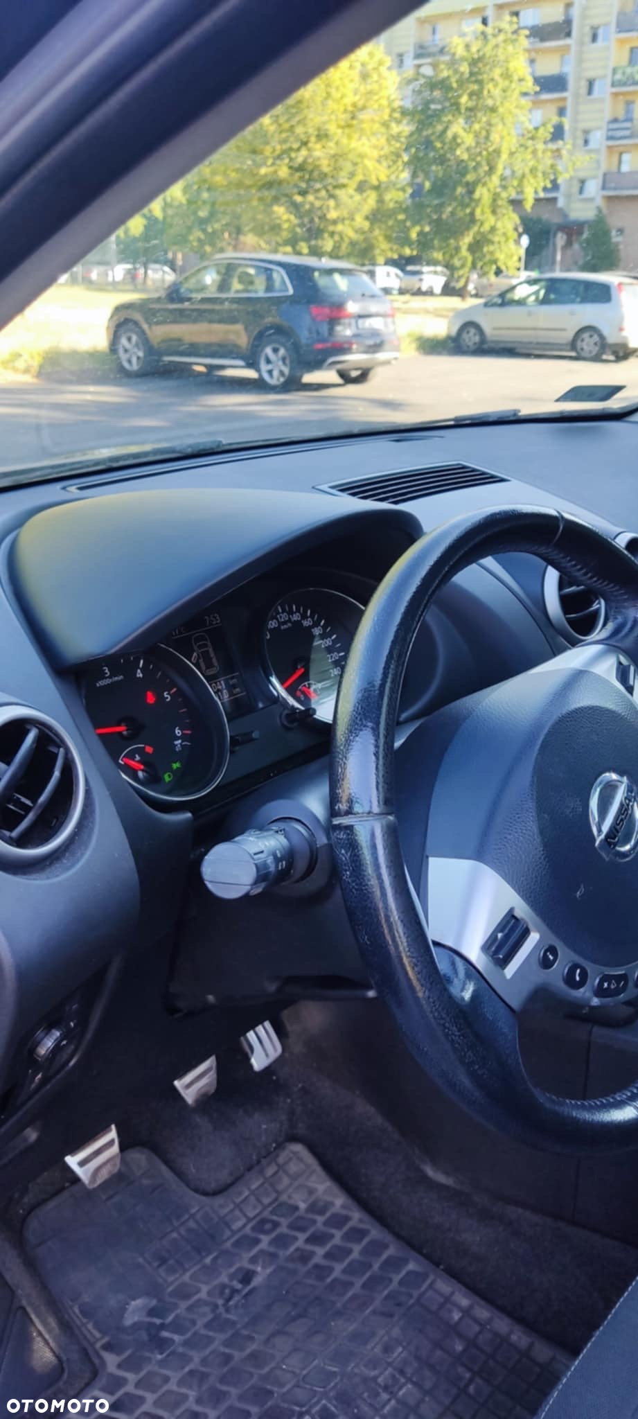 Nissan Qashqai 1.6 dCi Tekna - 8