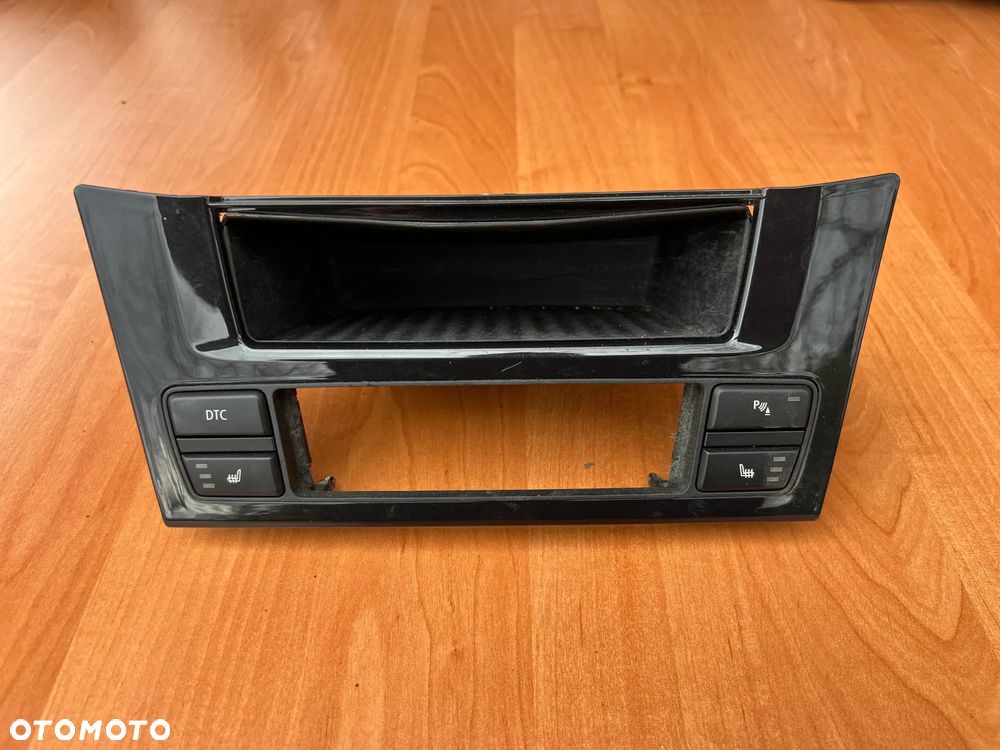 RAMKA KONSOLI ŚRODKOWA BMW E60 E61 9156028 - 1