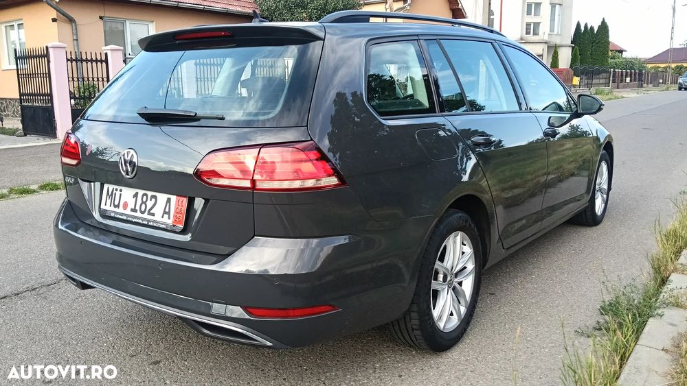 Volkswagen Golf 1.6 TDI Highline - 14