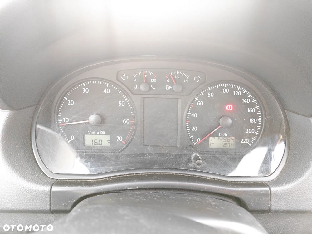 Volkswagen Polo - 8