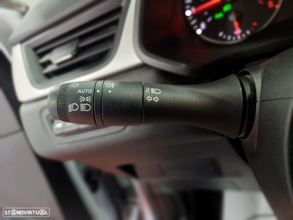 Renault Captur - 17
