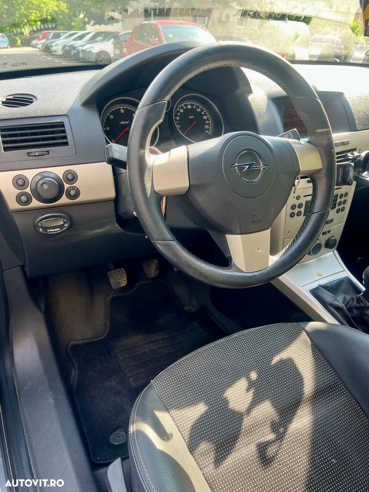 Opel Astra 1.9 CDTI Edition - 15
