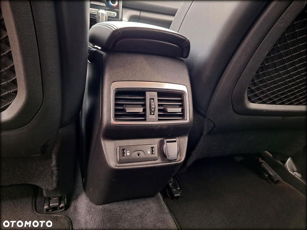 Renault Koleos 2.0 dCi Initiale Paris 4x4 X-Tronic - 16