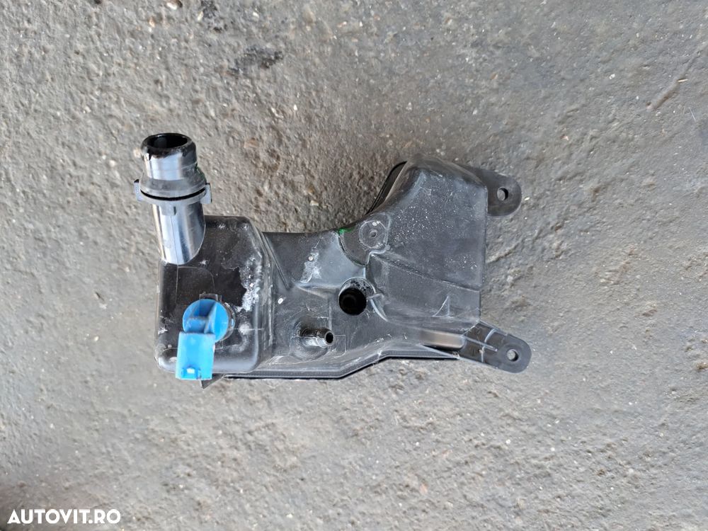 Vas expansiune BMW E81 E87+LCI E82 E88 E90+LCI E91+LCI E92+LCI E93+LCI E84 - 4