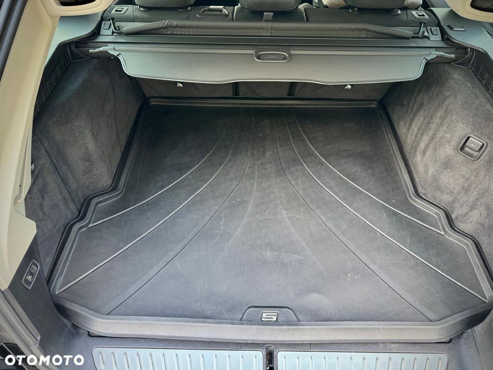 BMW Seria 5 520d Sport Line - 16