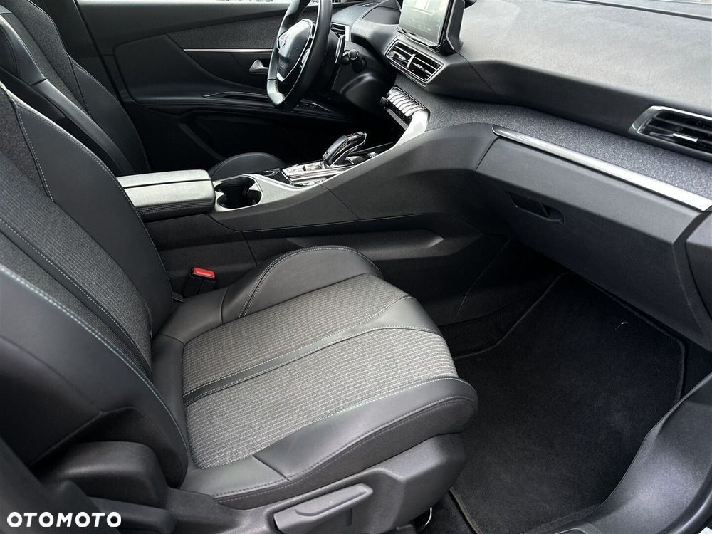 Peugeot 3008 1.5 BlueHDi Allure S&S EAT8 - 8