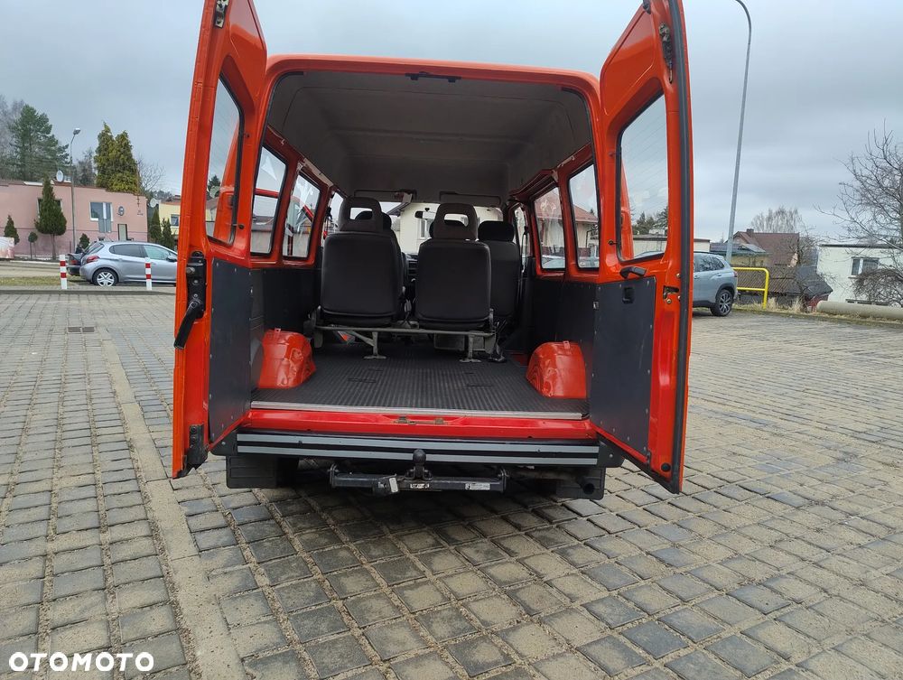 Ford Transit GL - 11