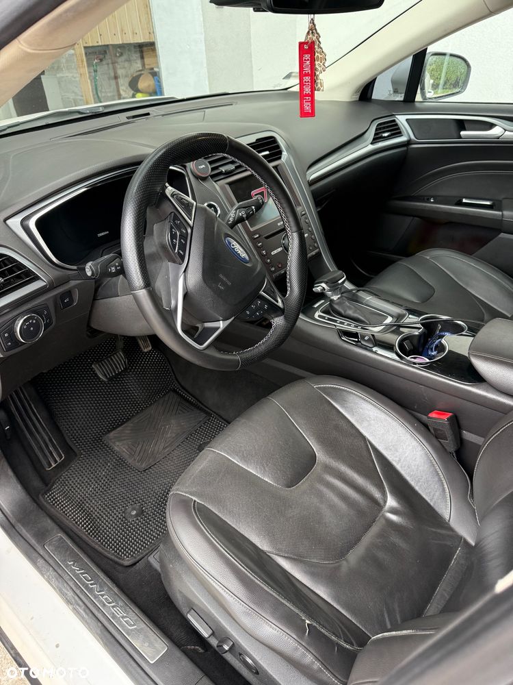 Ford Mondeo 2.0 TDCi Titanium PowerShift - 27