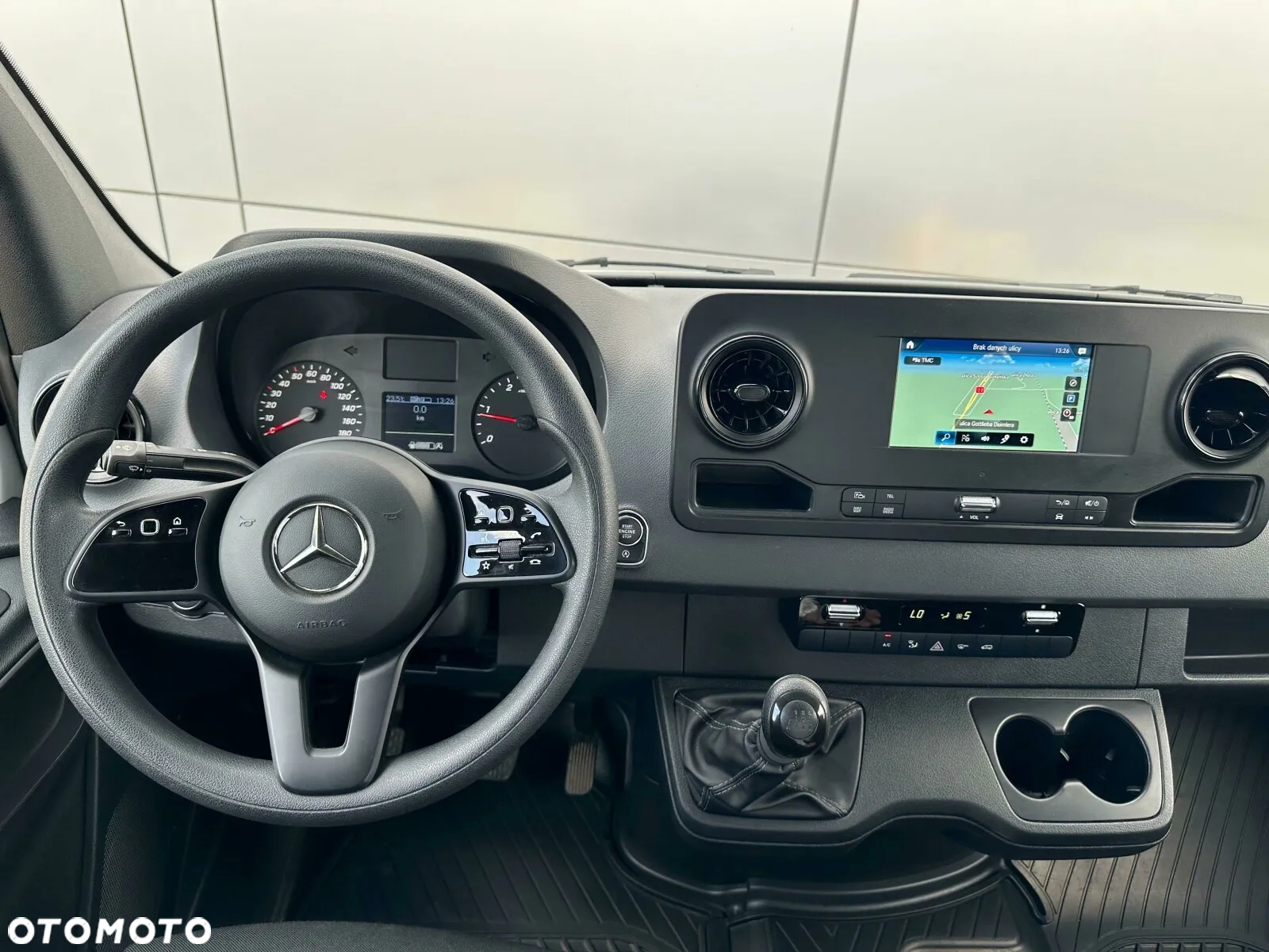 Mercedes-Benz Sprinter 317 - 9