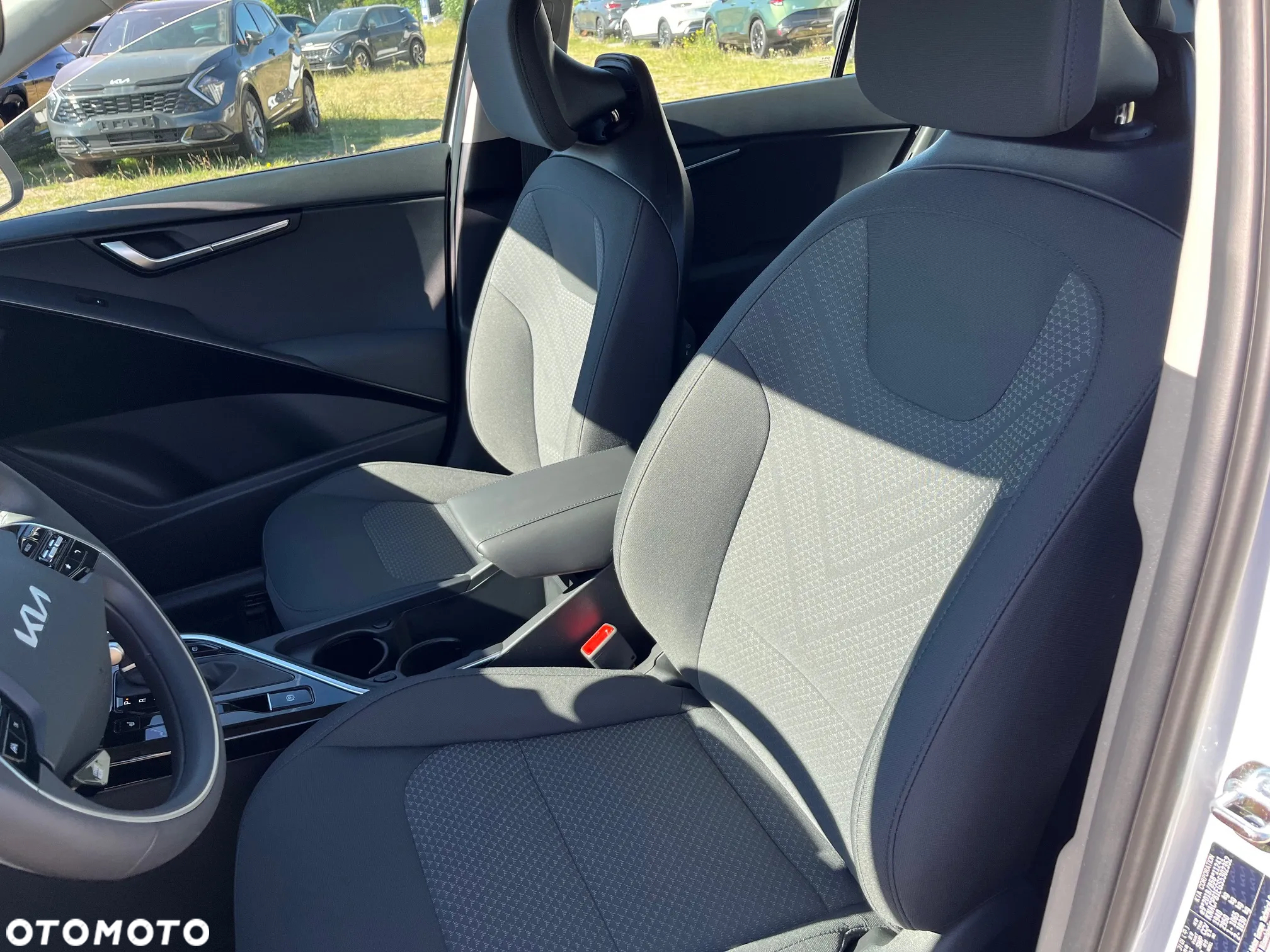 Kia Niro 1.6 GDI Hybrid M - 10
