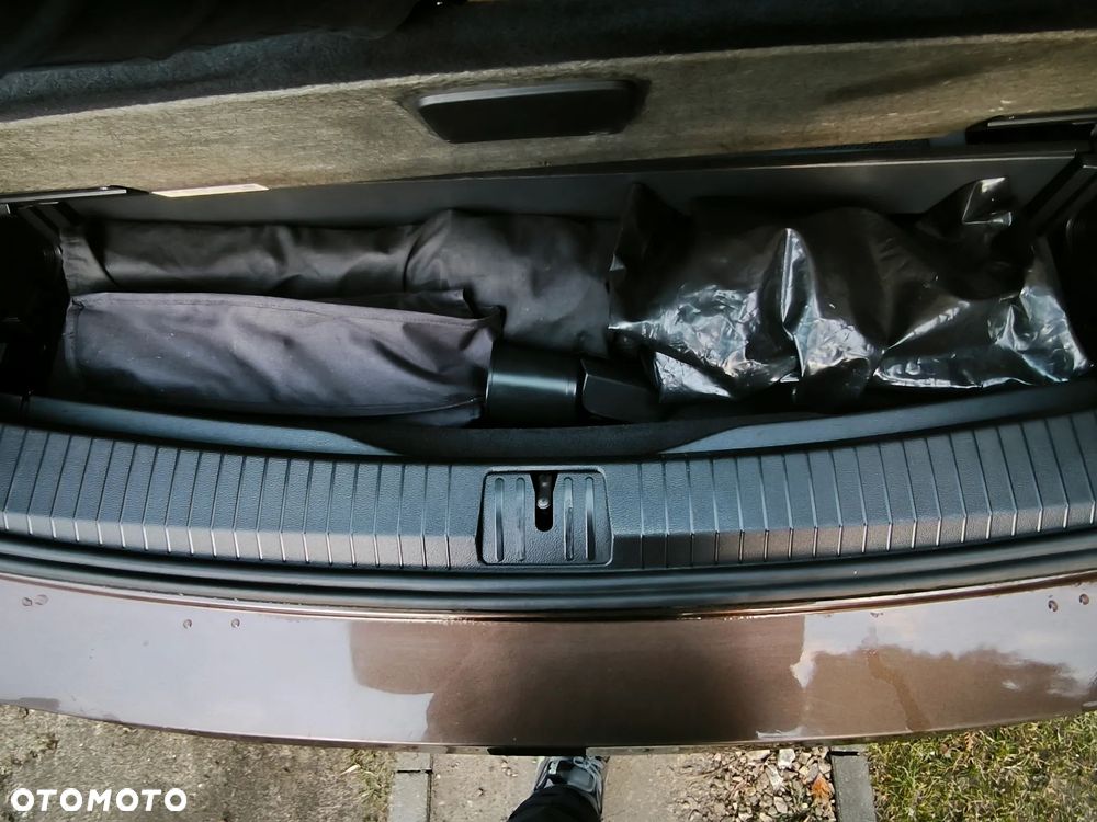 Volkswagen Touran 1.6 TDI BMT SCR Comfortline - 22