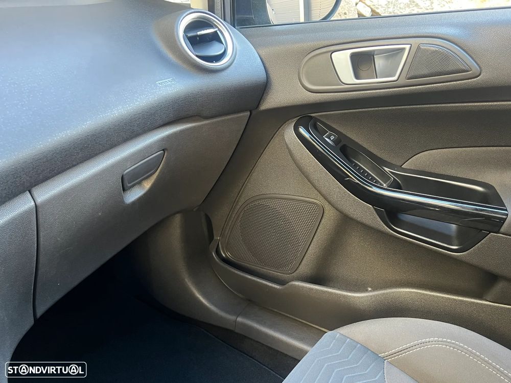 Ford Fiesta 1.0 Ti-VCT Titanium - 14