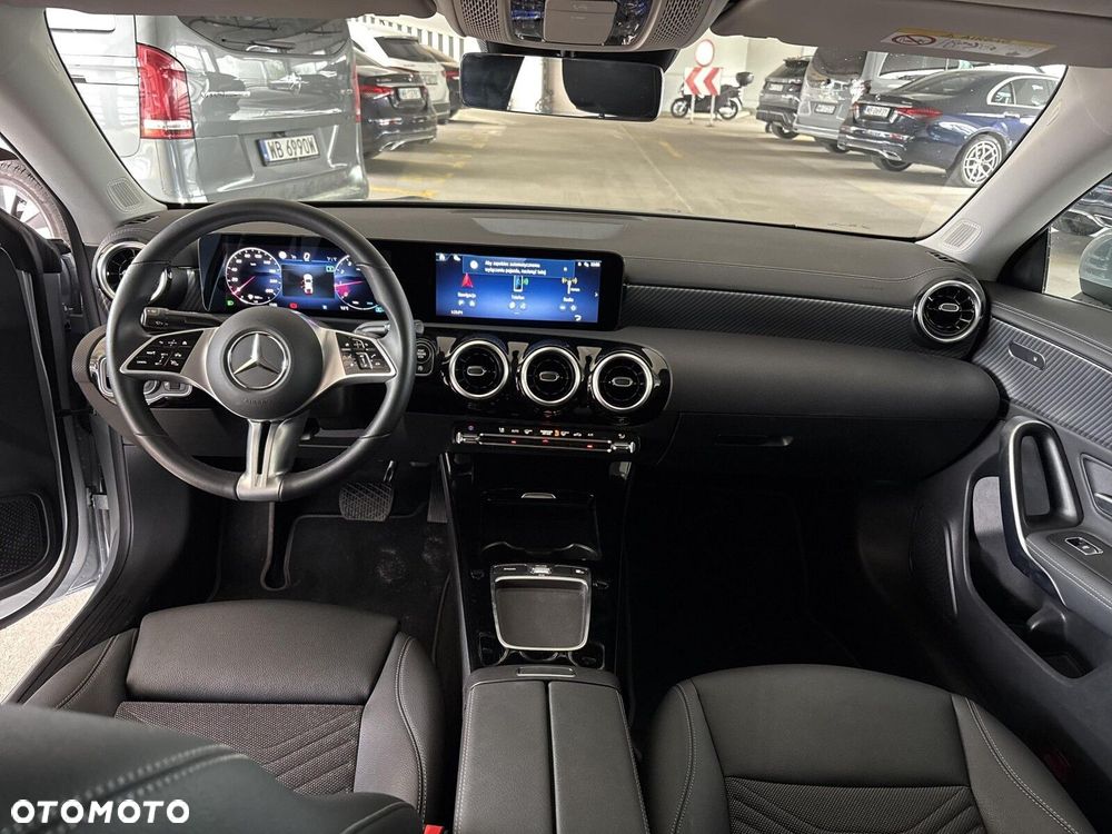 Mercedes-Benz CLA - 13