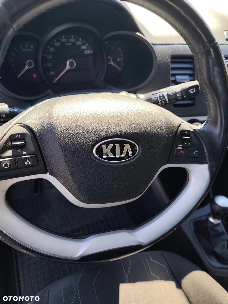 Kia Picanto 1.0 Dream Team Edition - 17
