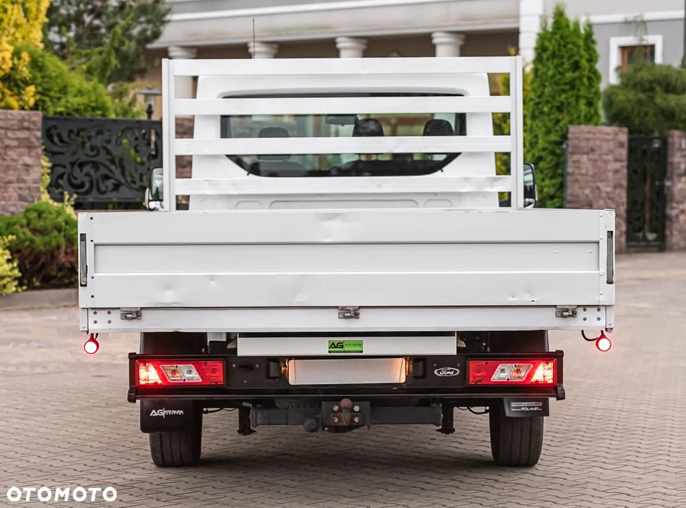 Ford Transit - 8