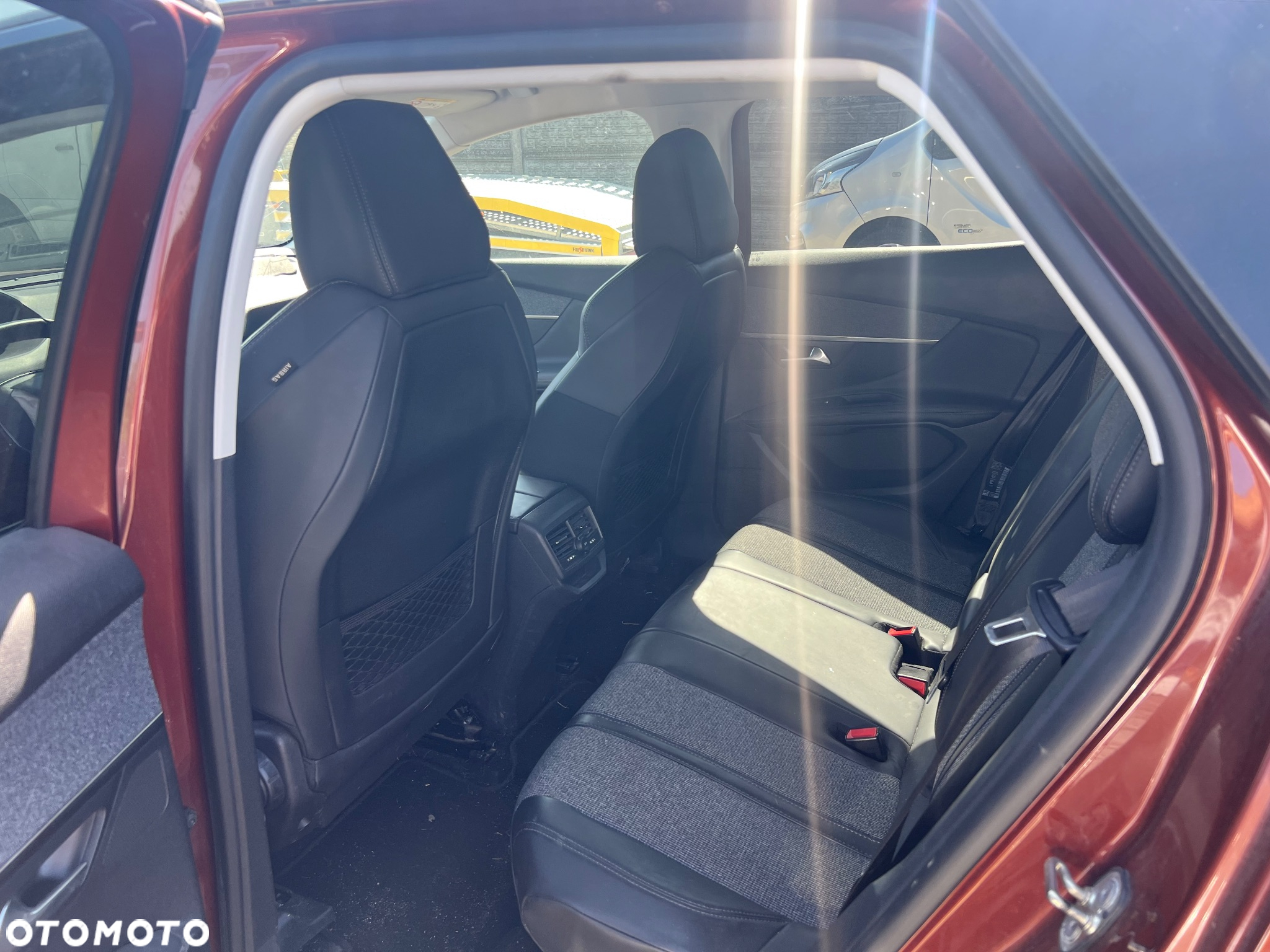 Peugeot 3008 1.2 PureTech Allure Pack S&S - 6
