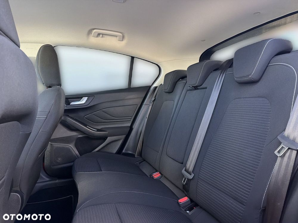 Ford Focus - 13