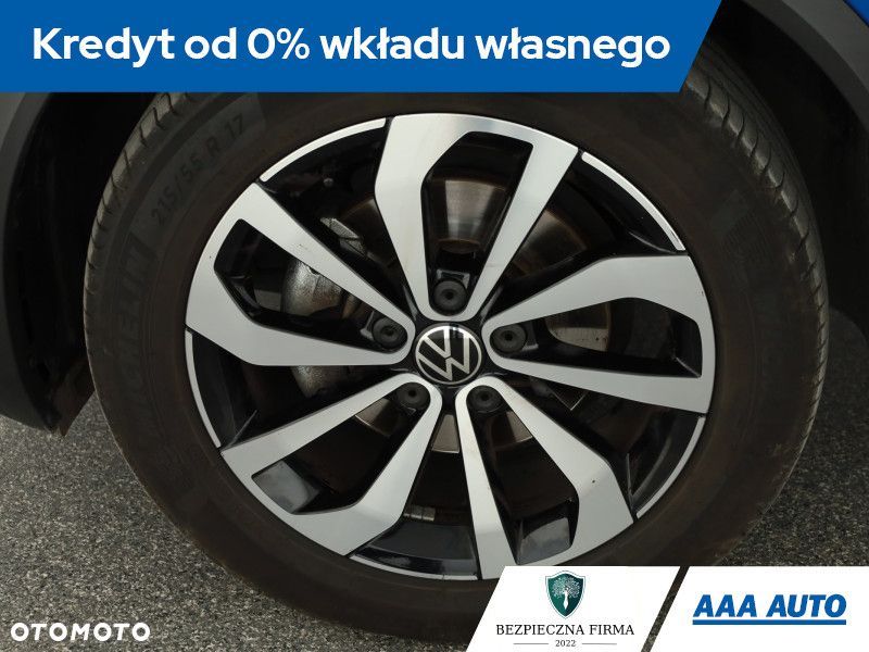 Volkswagen T-Roc - 13