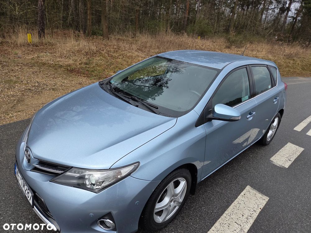 Toyota Auris 1.6 Premium - 5