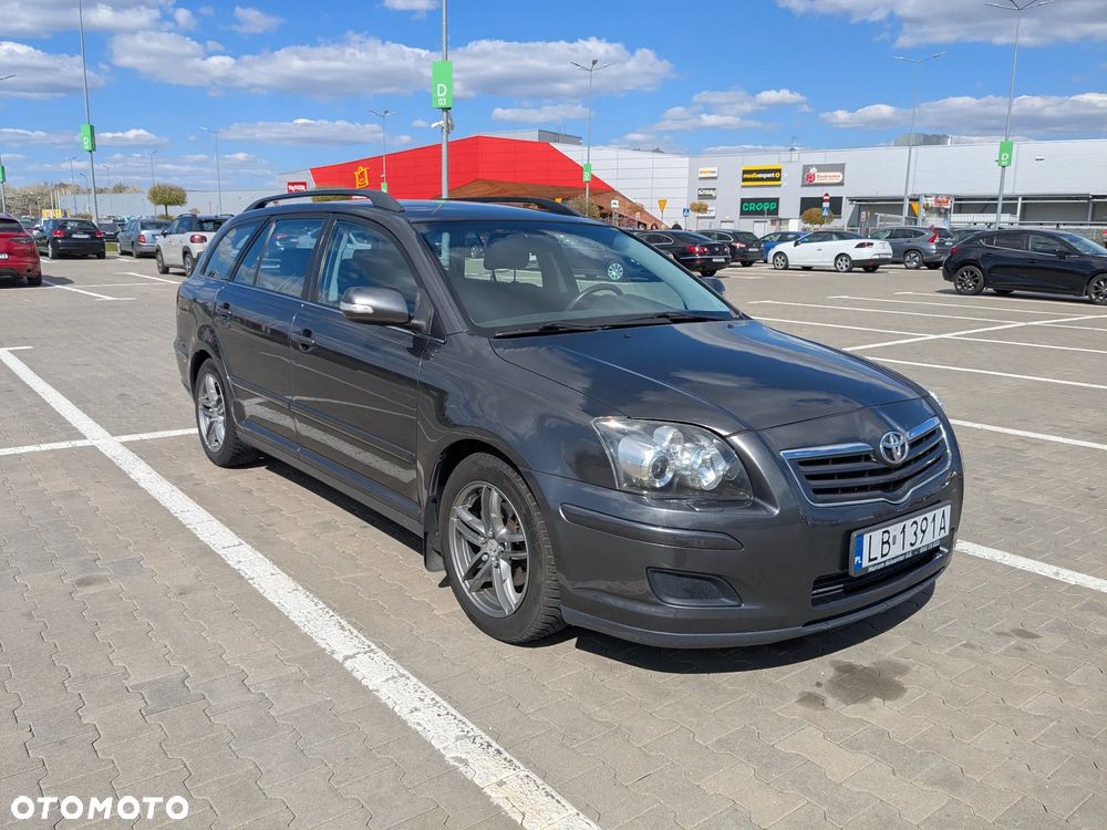 Toyota Avensis 1.6 VVT-i Luna - 10
