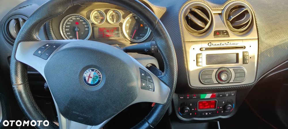 Alfa Romeo Mito 1.4 TB Distinctive - 12