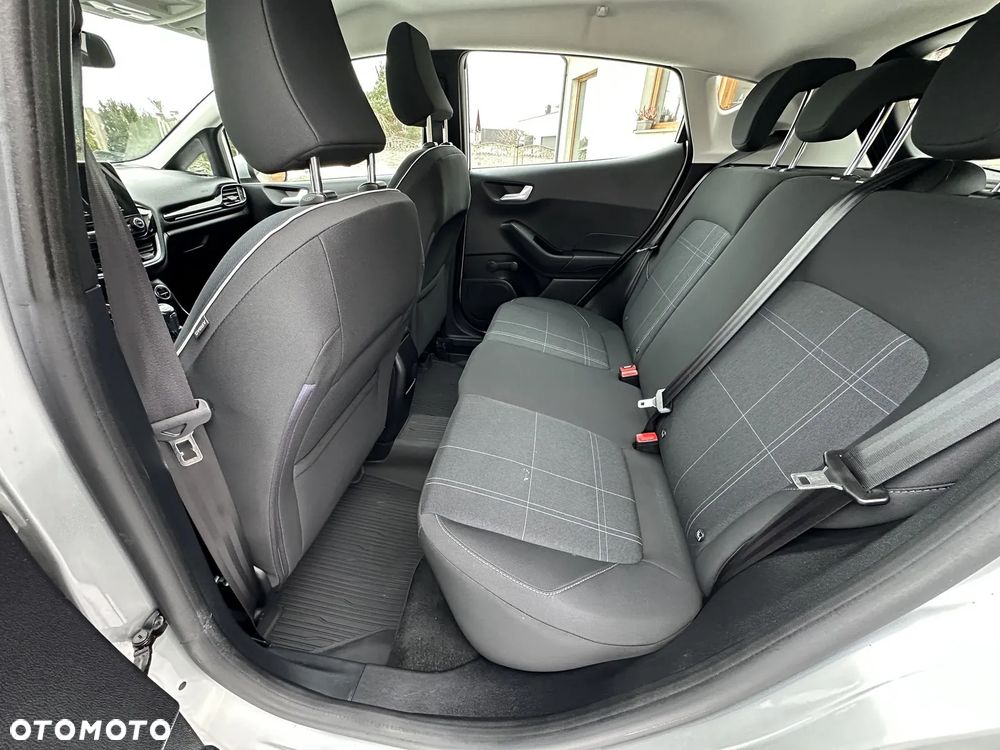 Ford Fiesta - 23