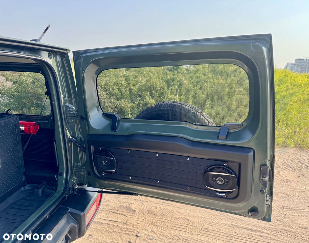 Suzuki Jimny - 17