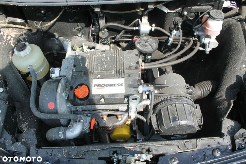 Microcar DUE - 8