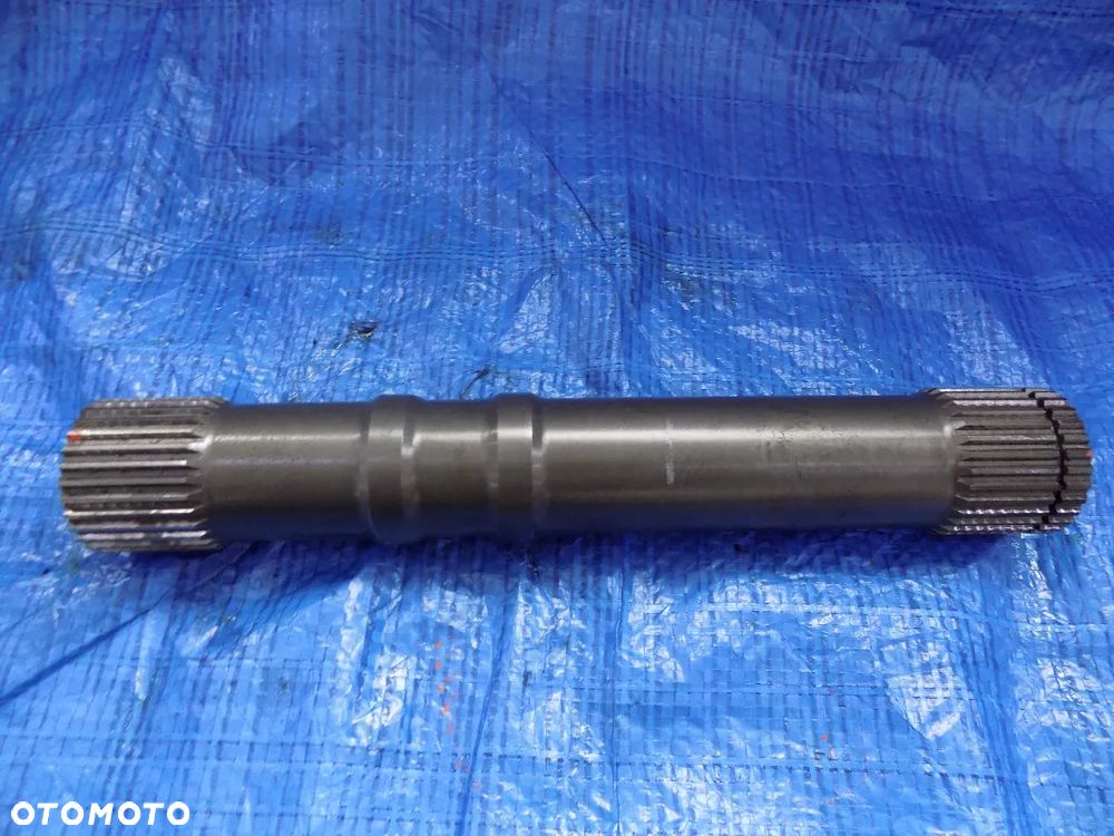 wałek zdawczy skrzyni biegów power quad john deere 6300 6100 6200 6400