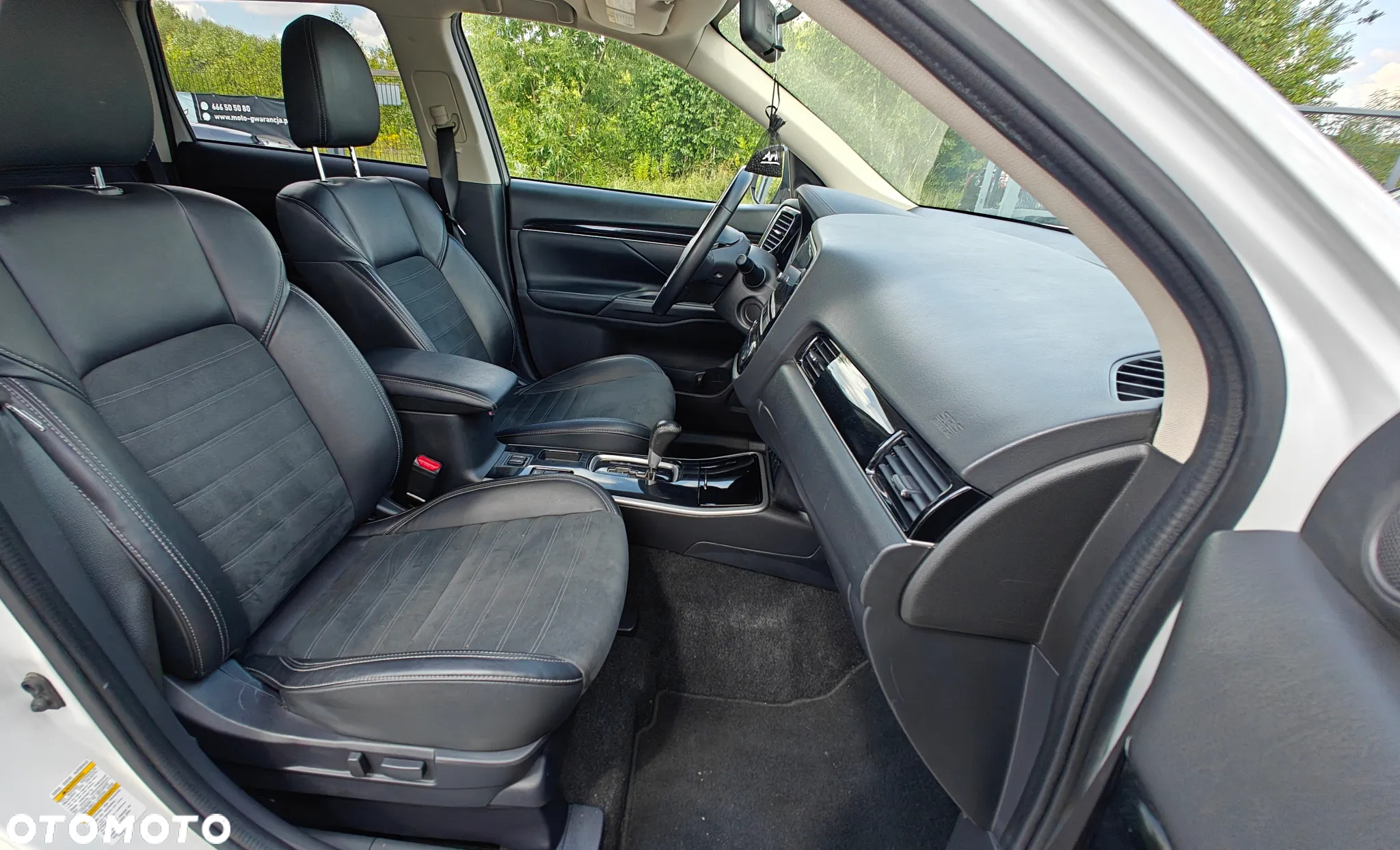 Mitsubishi Outlander 2.4 4WD CVT Instyle - 14