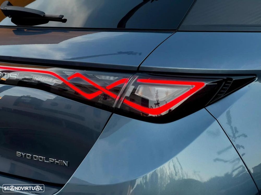 BYD Dolphin 60.4 kWh Design - 9