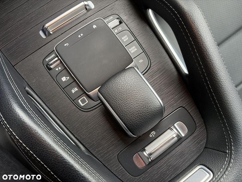 Mercedes-Benz GLE - 28
