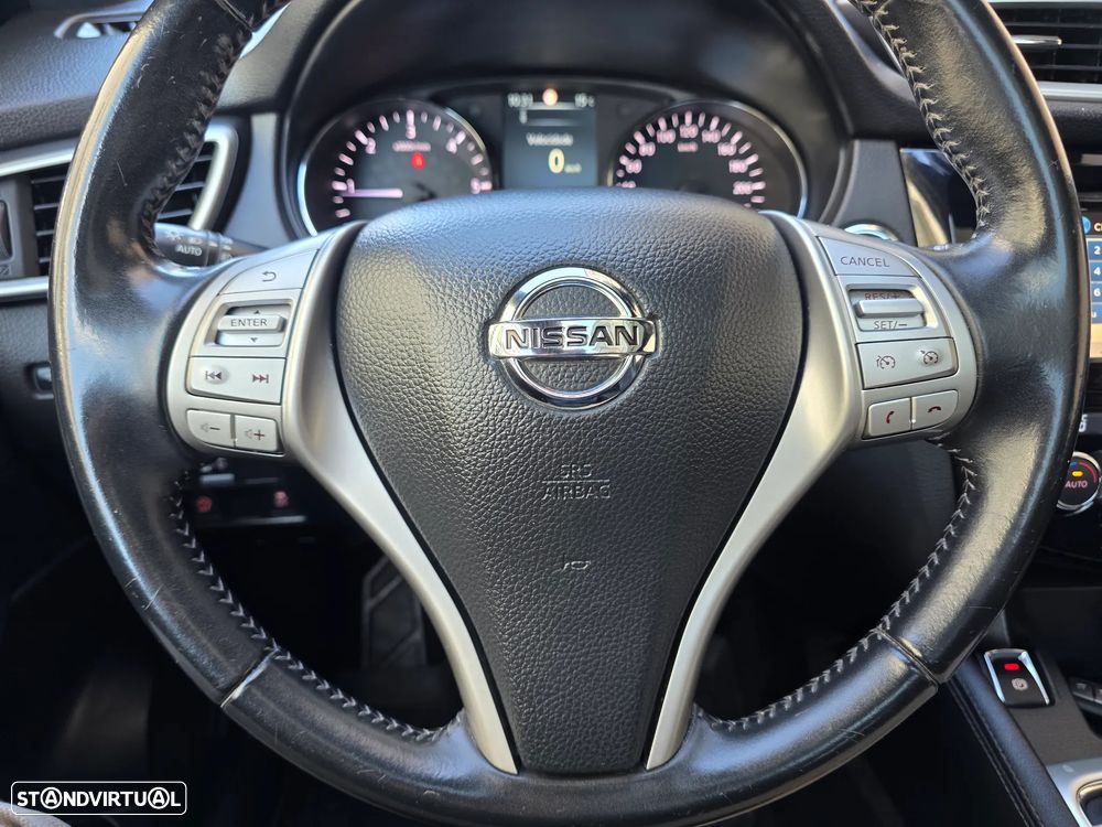 Nissan Qashqai 1.5 dCi N-Vision RS - 38