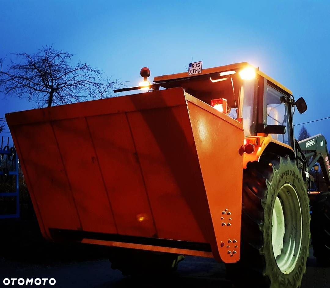 Piaskarka, posypywarka samozaładowcza PS-150 PS-200 POMAROL - 2
