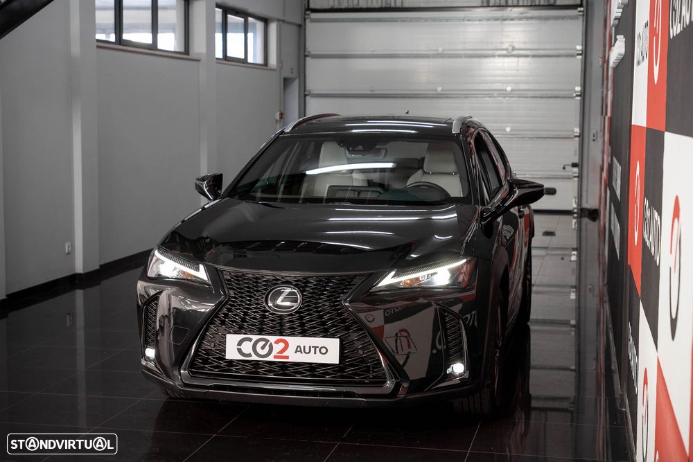 Lexus UX 250h F Sport - 3