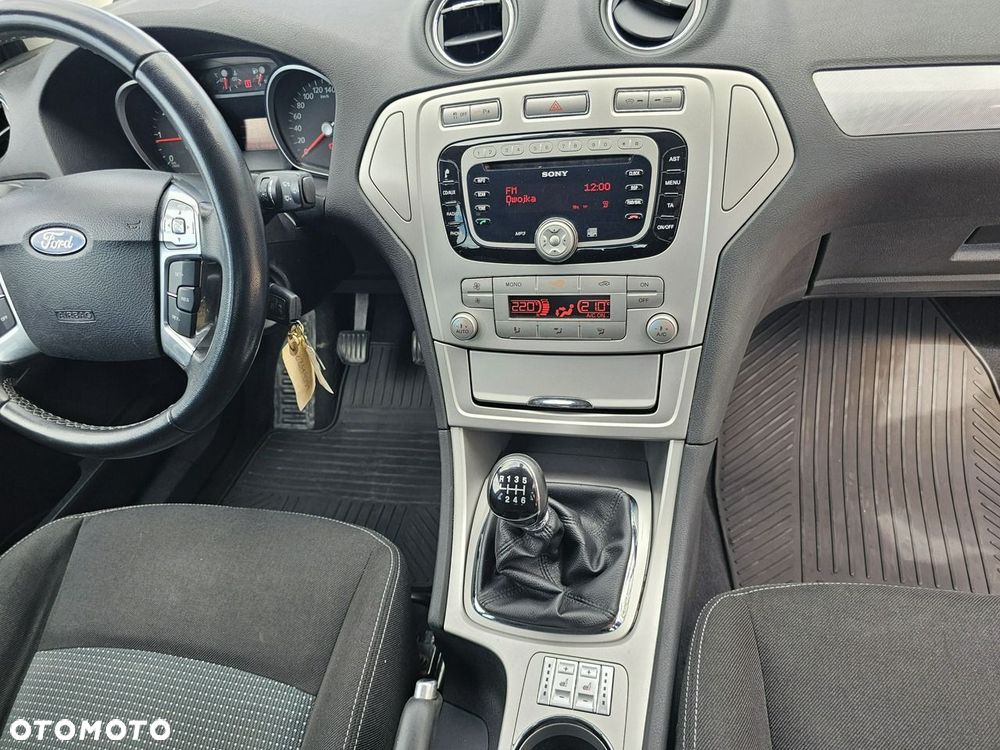 Ford Mondeo 2.0 TDCi Gold X - 19