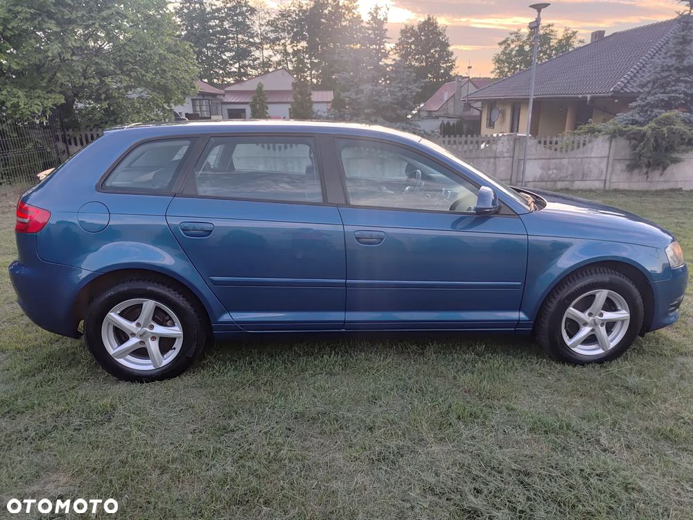 Audi A3 Sportback - 12