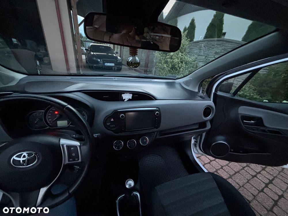 Toyota Yaris 1.4 D-4D Prestige - 7