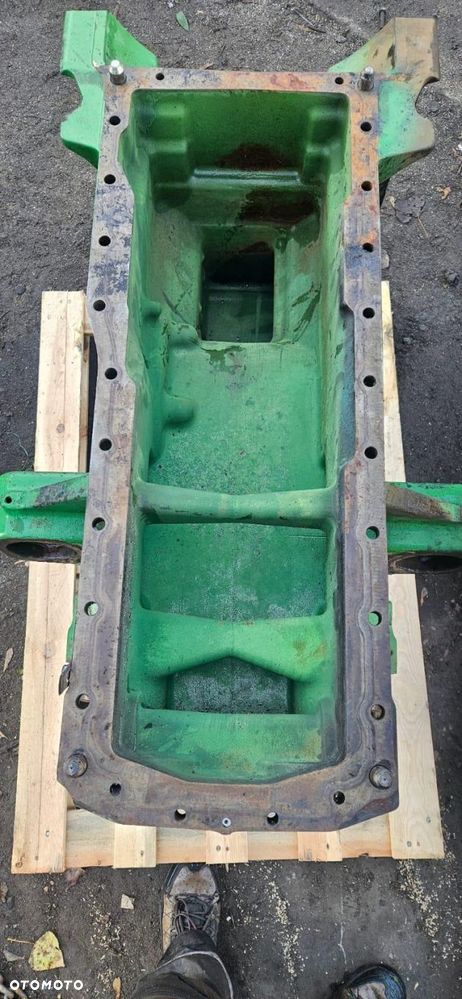 John Deere 8295R 8320R 8235R - skrzynka obudowa R312872 - 3