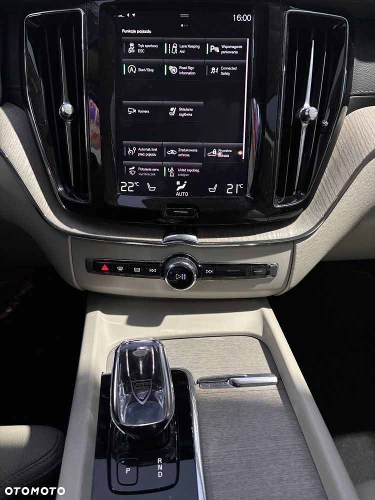 Volvo XC 60 B4 D Inscription - 20